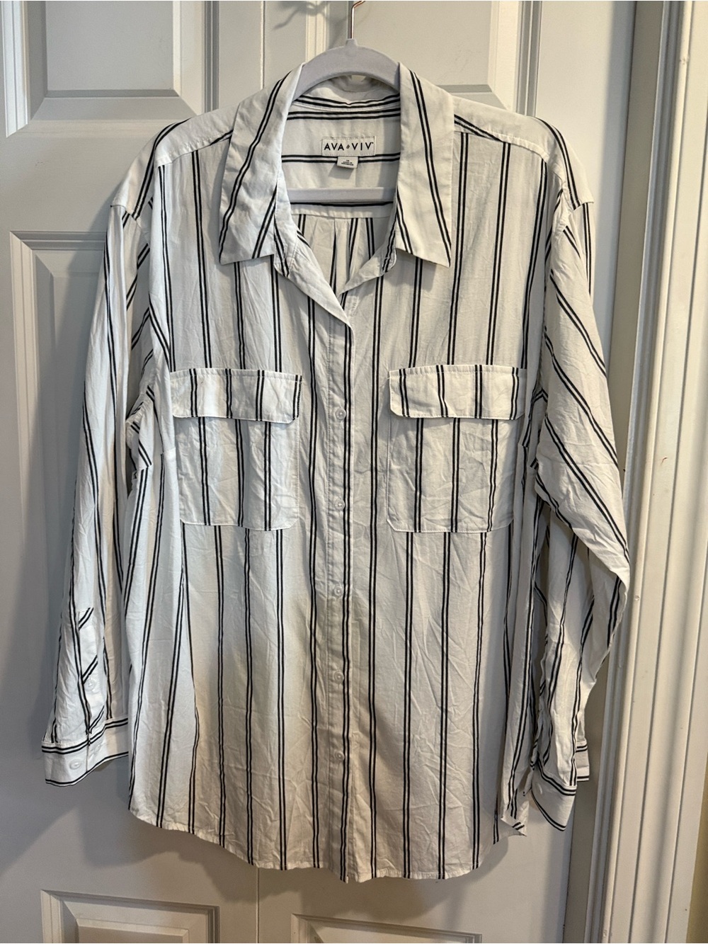 Ava & Viv White and Black Striped Button-Up Shirt